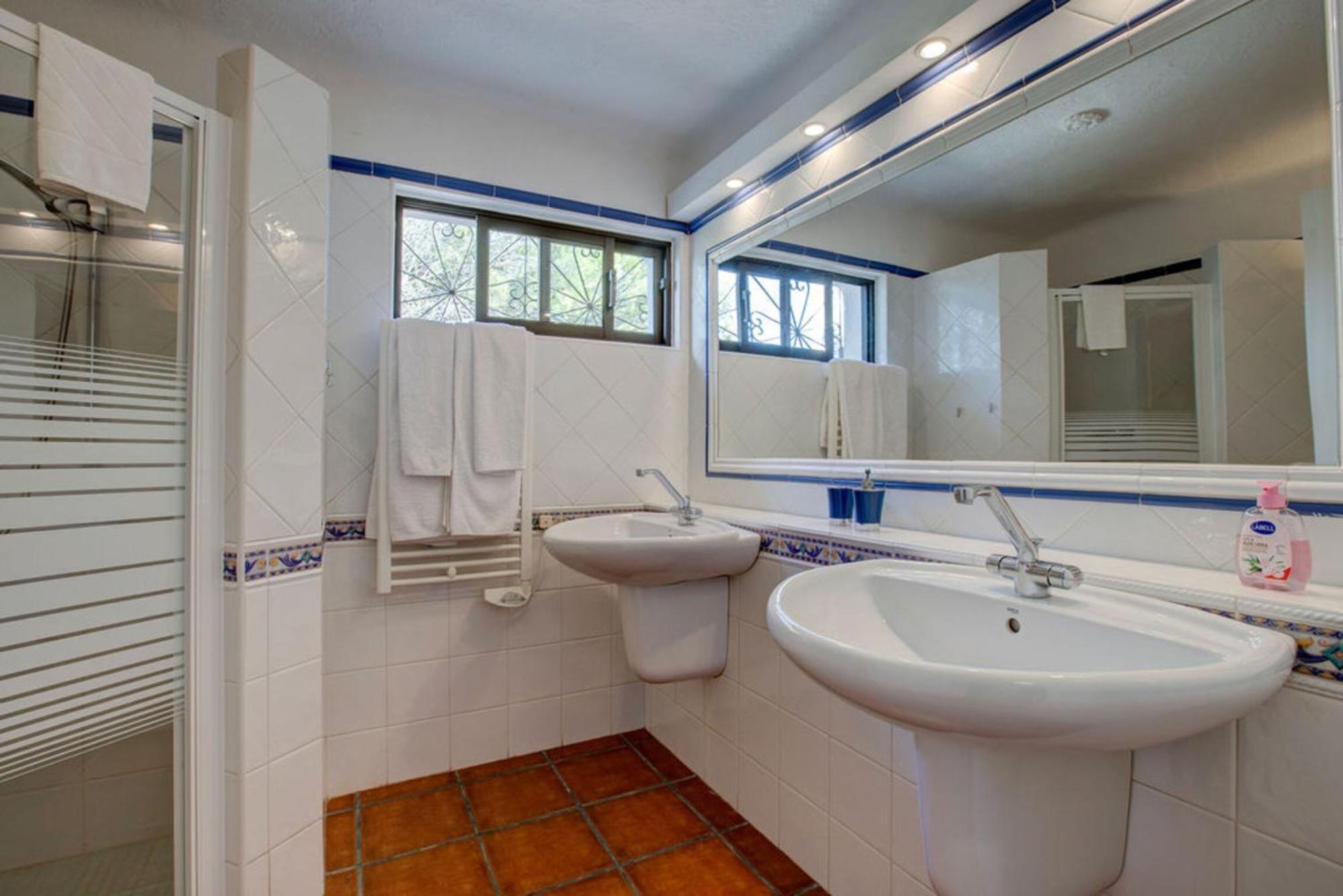 Villa Barlavento - Stunning 4-Bedroom Villa With Tennis Court Carvoeiro  Dış mekan fotoğraf