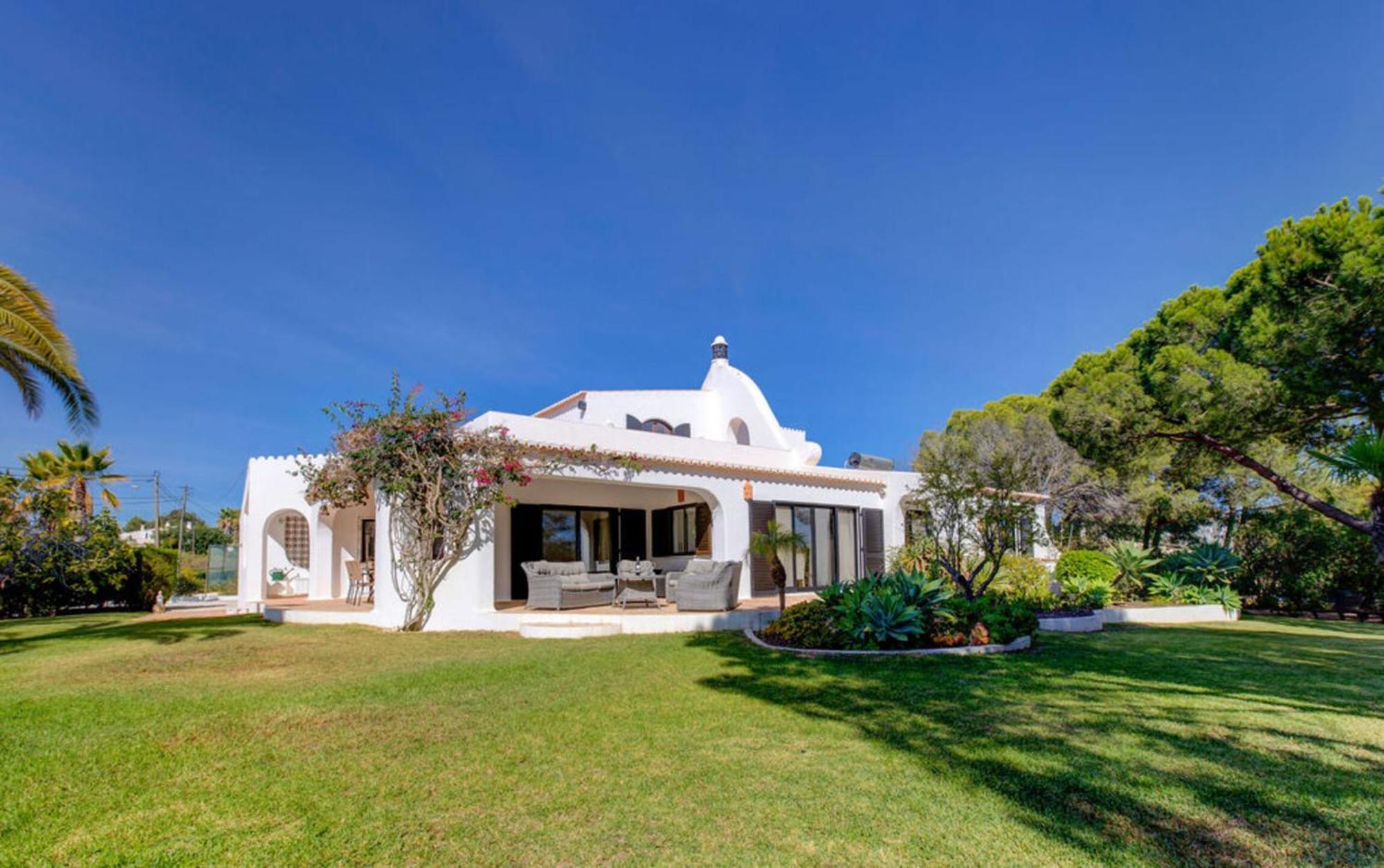 Villa Barlavento - Stunning 4-Bedroom Villa With Tennis Court Carvoeiro  Dış mekan fotoğraf